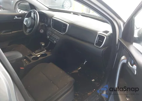 2022 Kia Sportage Lx z USA, uszkodzony, nr VIN KNDPMCAC1N7961573